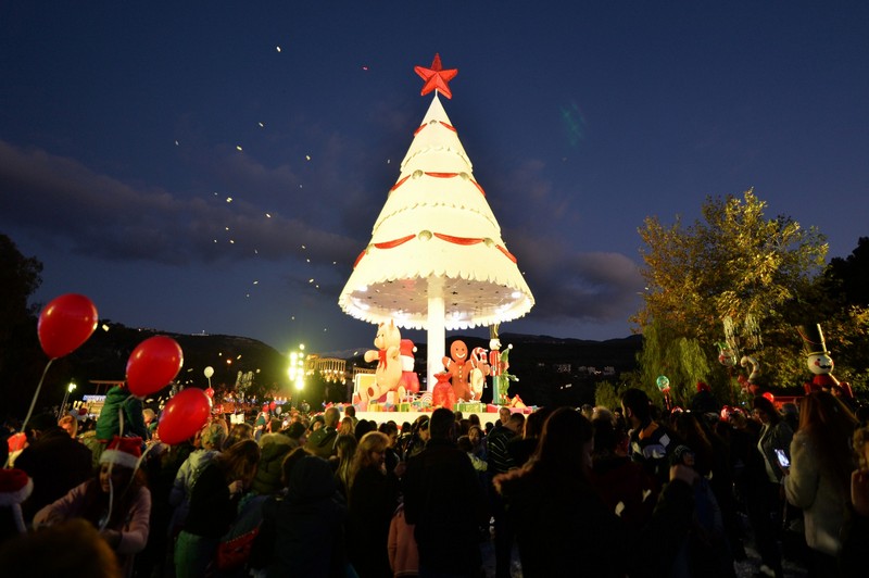Christmas by the Lake 2016 Opening